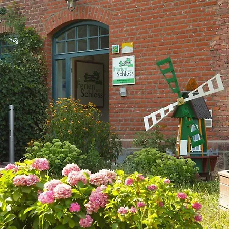 Ferienwohnungen-am-schloss-wohnung-4-der-hund Apartmán *